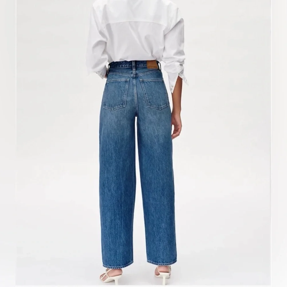 Aritzia Denim Forum ~ Mia High Rise
Curve 31L ~ Women’s 26 - Picture 15 of 17